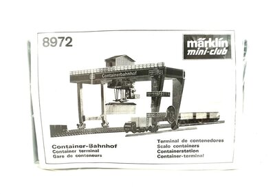 Mrklin 8972 Containerbahnhof als Bausatz in Spur Z