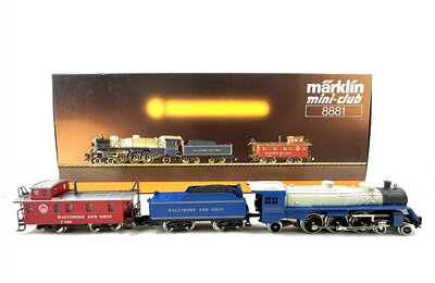 Mrklin 8881 US Pacific Dampflok mit Caboose Begleitwagen Spur Z