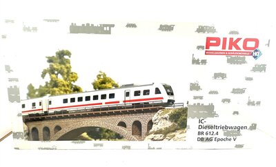 Piko 52201 H0 AC Dieseltriebwagen VT 612.4 der DB in digital