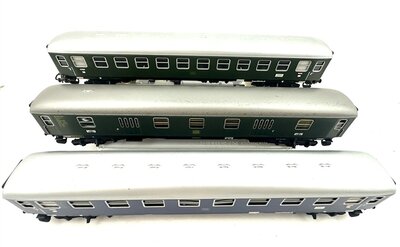 Mrklin H0 D-Zug Wagen mit Gepckwagen Ep.III der DB