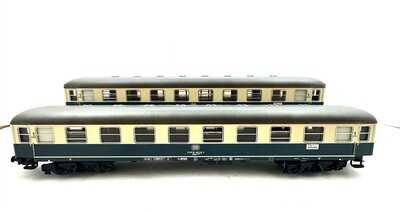 Mrklin 4111 H0 2 D-Zug Wagen Am 203 1.Kl. der DB