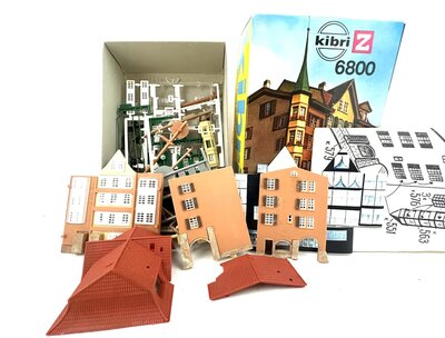 Kibri B-6800 Stadthaus Eckhaus in Spur Z