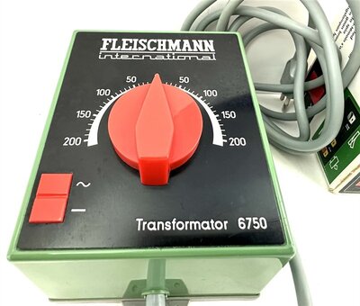 Fleischmann 6750 Trafo 17 VA