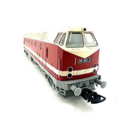 Piko H0 Diesellok BR 119 Ep.IV der DR DSS