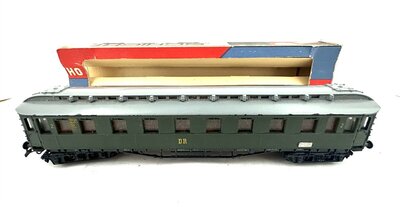 Schicht 108-936 H0 D-Zug Oberlichtwagen B4 der DR