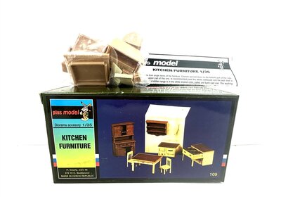 PlusModel 109 Kchenmbel aus Resin 1:35