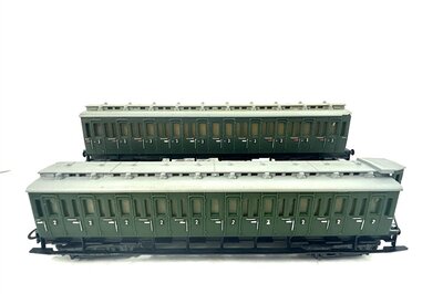 Liliput H0 2 Abteilwagen 2 und 3 Klasse Ep.II der DRG