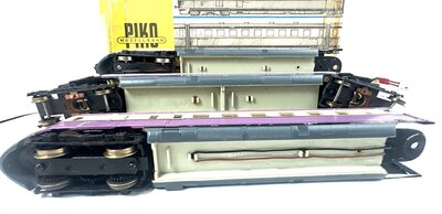 Piko H0 Dieseltriebzug SVT 137 3-teilig Violett der DR
