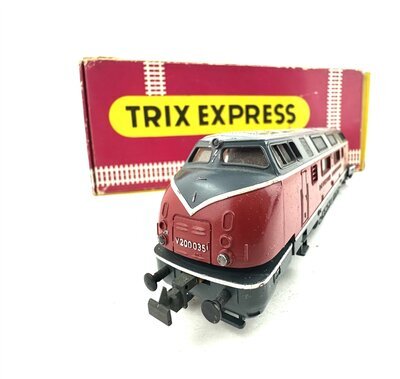 Trix Express 2260 H0 Diesellok V 200 der DB