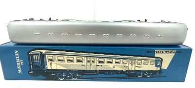 Mrklin 4083 H0 Nahverkehrswagen ABnb703 Ep.IV der DB