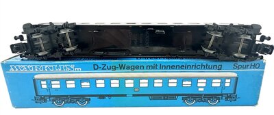 Mrklin 4052 H0 Schnellzugwagen 2.Kl. Bm 232 der DB