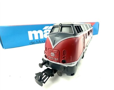 Mrklin 3021 Diesellok V 200 der DB wie NEU