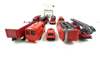 Wiking H0 Konvolut Feuerwehrfahrzeuge 9 Stck