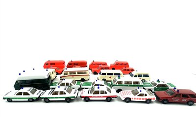Herpa Einsatzfahrzeuge Feuerwehr und Polizei 29 Stck