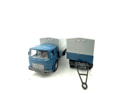 Wiking MAN H0 Pritschen-Hngerzug