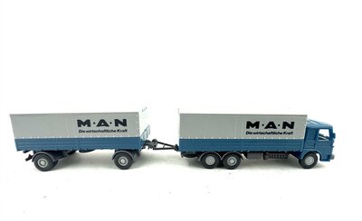 Wiking MAN H0 Pritschen-Hngerzug