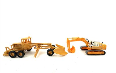 Kibri H0 Bagger und UMEX Motor Grder Caterpilla