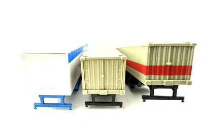 Herpa H0 MB Volvo Container-Sattelzug und Hngerzug Plaza
