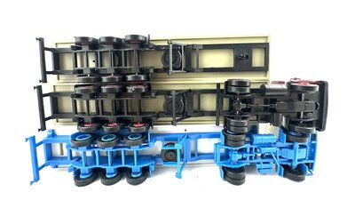 Herpa H0 MB Volvo Container-Sattelzug und Hngerzug Plaza