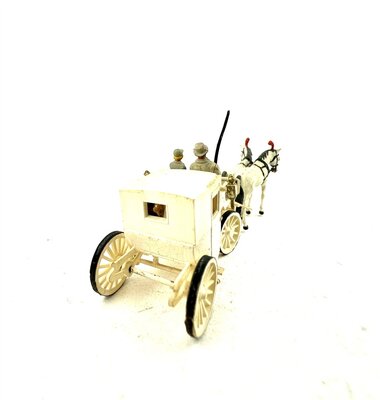 Preiser Hochzeitskutsche mit Figuren 1:87