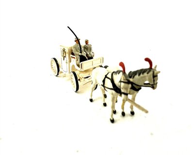 Preiser Hochzeitskutsche mit Figuren 1:87