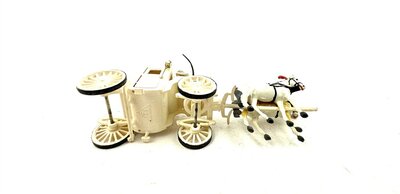 Preiser Hochzeitskutsche mit Figuren 1:87