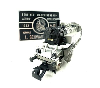 Mrklin H0 Dampflok BR 86 Ep.II der DRG mit Metallschild