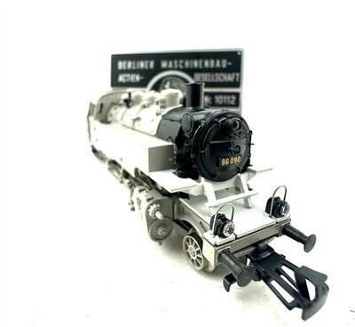 Mrklin H0 Dampflok BR 86 Ep.II der DRG mit Metallschild