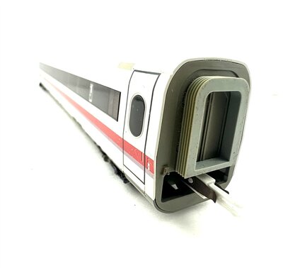 Mrklin H0 Ergnzungswagen zum ICE 2 Ep.V der DB-AG