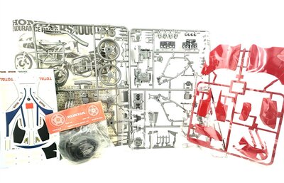 Tamiya 14014 Motorrad Honda RS1000 Endurance Bausatz 1:12