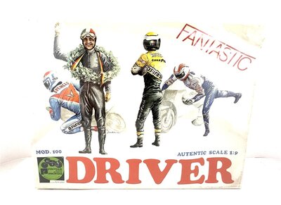Protar 100 Driver Figurenbausatz Motorradrennfahrer 1:9