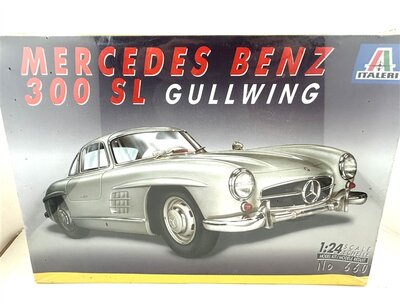 Italeri 660 Mercedes Benz 300 SL Gullwing Bausatz 1:24