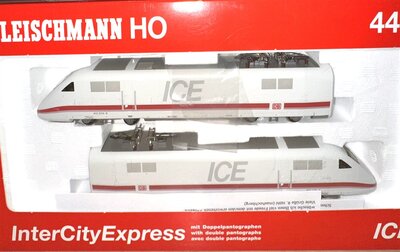 Fleischmann 4450 H0 ICE Triebzug BR 401 2-teilig der DB