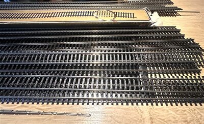 Lima H0 Gleise 895 mm 9 St�ck + Roco 42200 Flexgleise