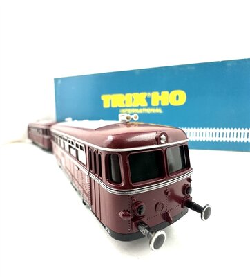 Trix 2481 H0 Schienenbus BR 798 mit Beiwagen 998 der DB