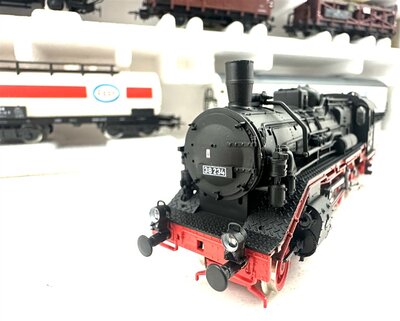 Piko 5/0752/000 H0 Zugset mit Dampflok BR 38 der DR