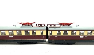 Kato 307072 H0 Elektrotriebwagen ET 25 Ep.II der DRG