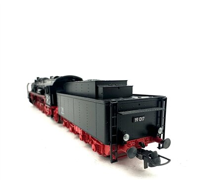 G�tzold 48100 H0 Dampflok BR 19 Ep.III der DR DSS