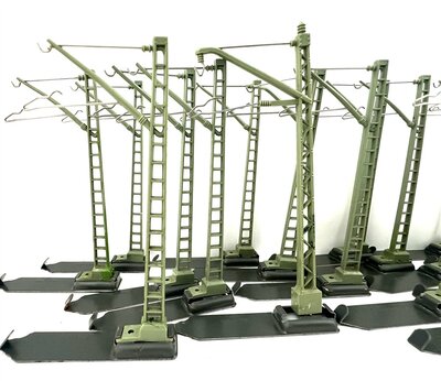 M�rklin 7509 H0 Oberleitungsmast 20 St�ck