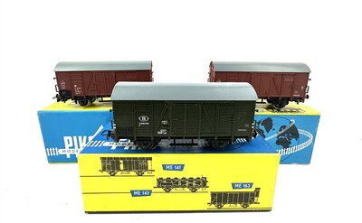 Piko H0 3 G�terwagen Ep.III der DR & SNCB