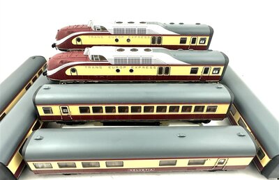 Roco 04183 A + 04070 A H0 TEE Dieseltriebzug VT 11.5 BR 601 der DB