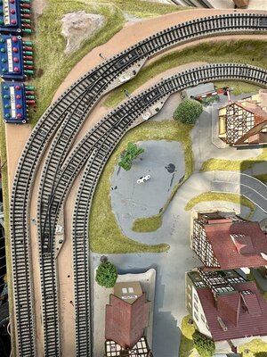 Noch H0 Fertiggel�nde mit M-Gleisen und Seilbahn