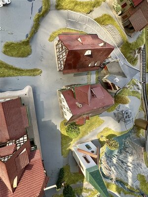 Noch H0 Fertiggel�nde mit M-Gleisen und Seilbahn