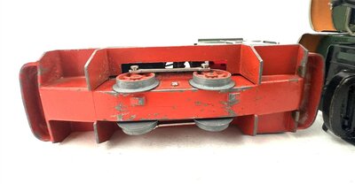 Biller Bahn Lok mit 2 Personenwagen Spur 0e