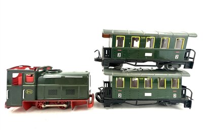 Biller Bahn Lok mit 2 Personenwagen Spur 0e