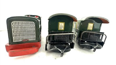 Biller Bahn Lok mit 2 Personenwagen Spur 0e