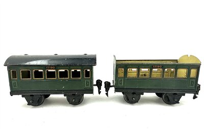 M�rklin 17190 2 Personenwagen aus Blech in Spur 0