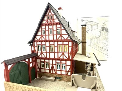 Vollmer 3696 H0 Fachwerkhaus Dorfschmiede