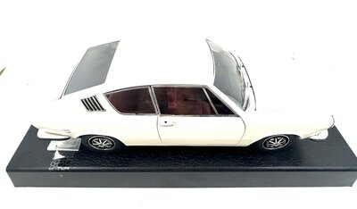 Anson Modellauto Audi 100 Coupe S 1:18