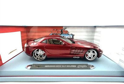 Maisto 531068 Modellauto MB SLR McLaren rot Tuningcar 1:18
